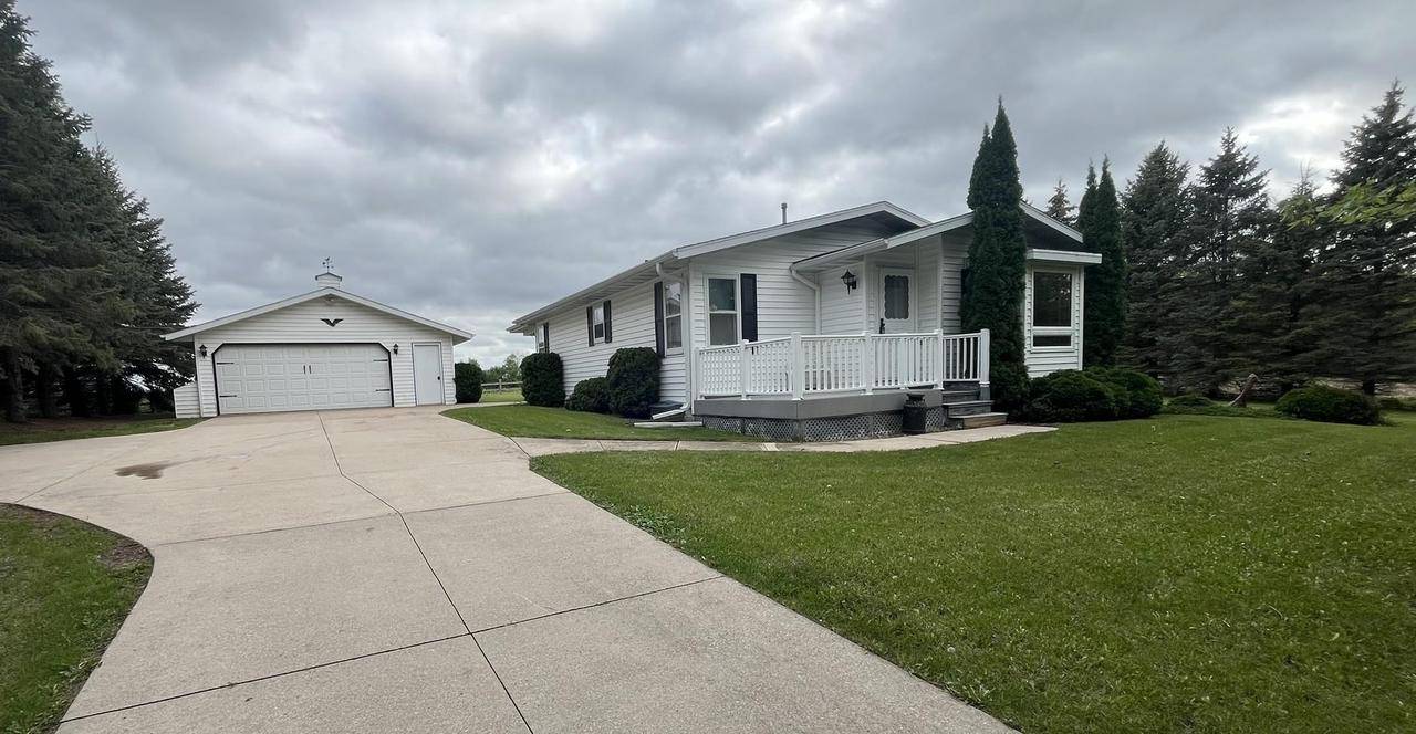 W853 Klondike Road, Berlin, WI 54923