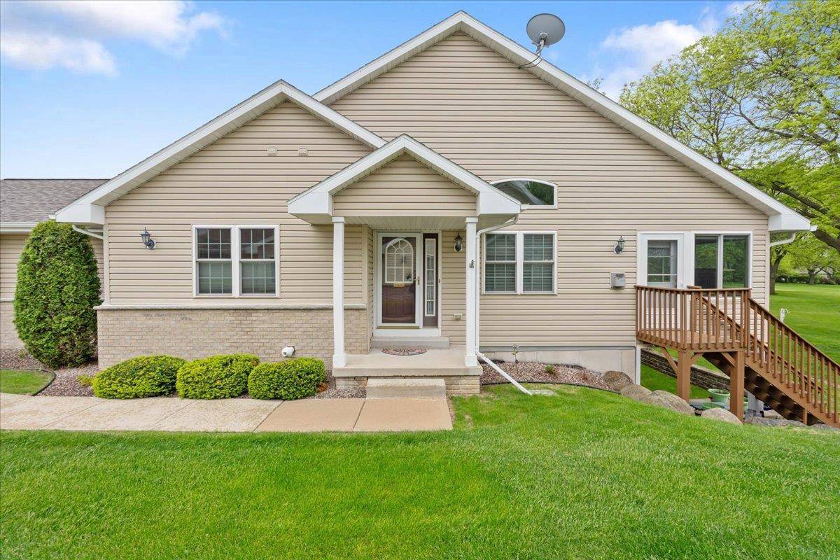 119 Summit Court, Columbus, WI 53925