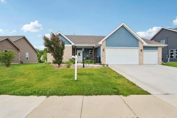 712 Kenseth Way,  Cambridge,  WI 53523