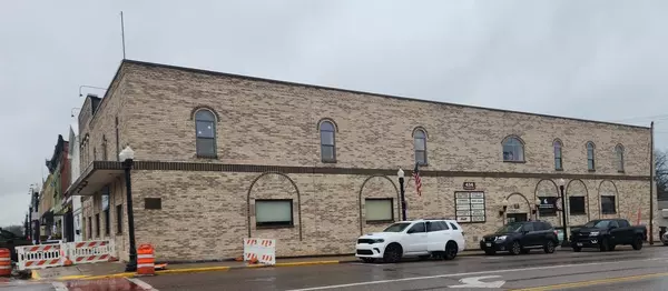 Baraboo, WI 53913,141 3rd Avenue