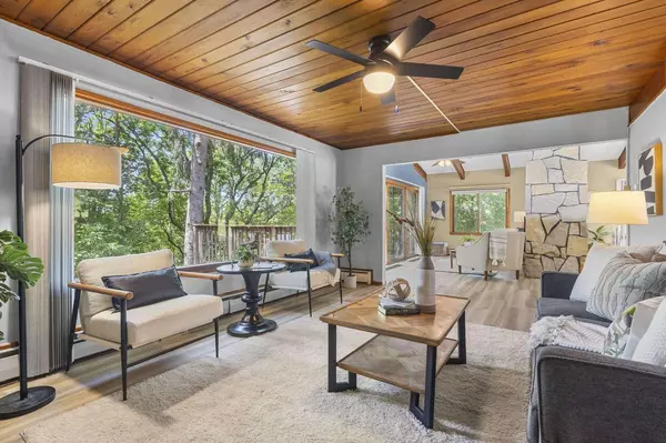 Fort Atkinson, WI 53538,845 Messmer Street