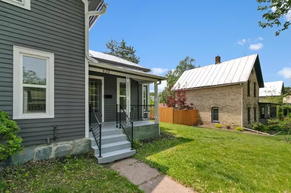 Baraboo, WI 53913,420 4th Street