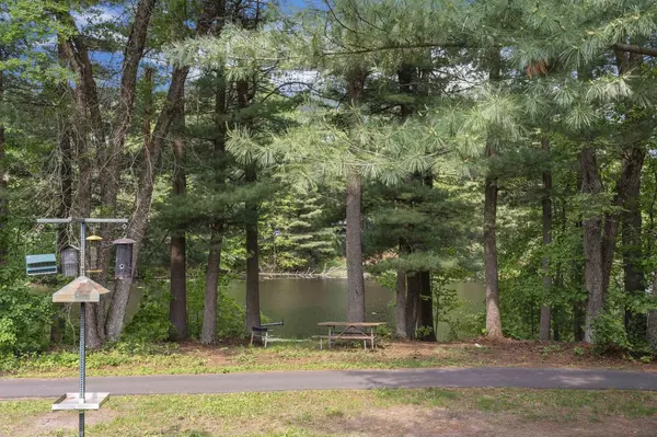 123 Lake Shore Drive, Wisconsin Dells, WI 53965