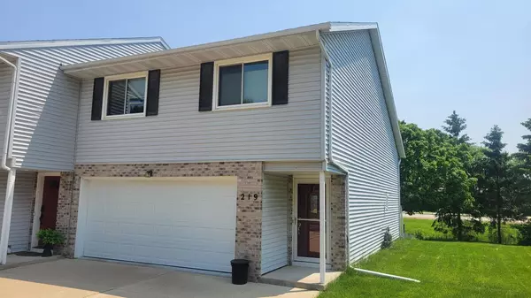 219 Broadway Drive,  Sun Prairie,  WI 53590