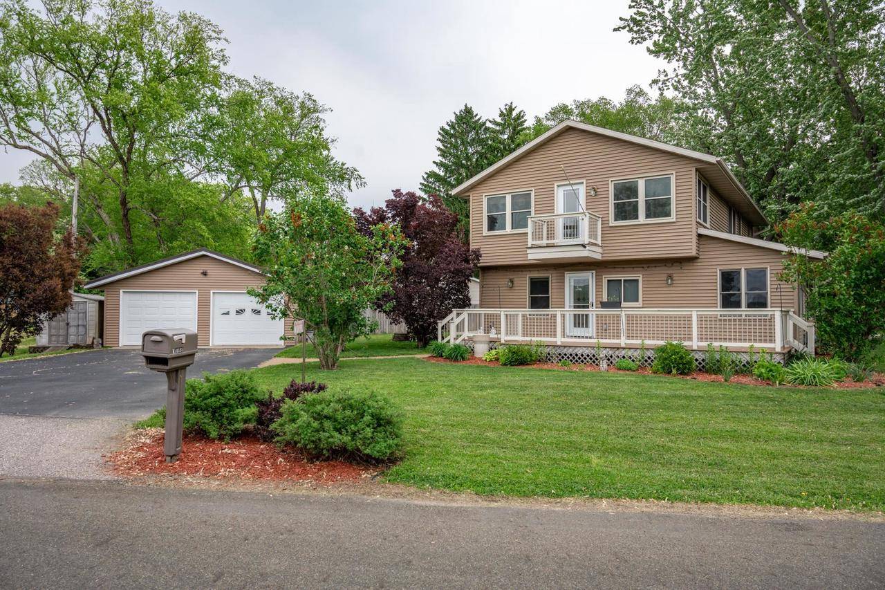 W10898 Tipperary Road, Poynette, WI 53955