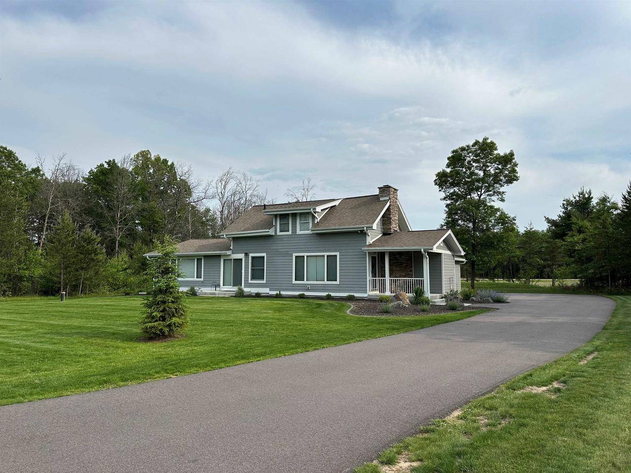 N7743 Sioux Lane, New Lisbon, WI 53950