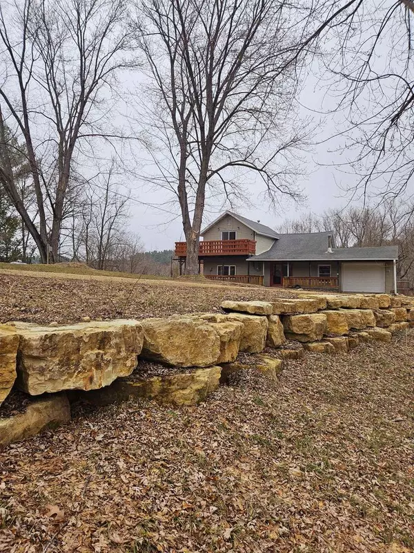 Wonewoc, WI 53968,403 Washington Street