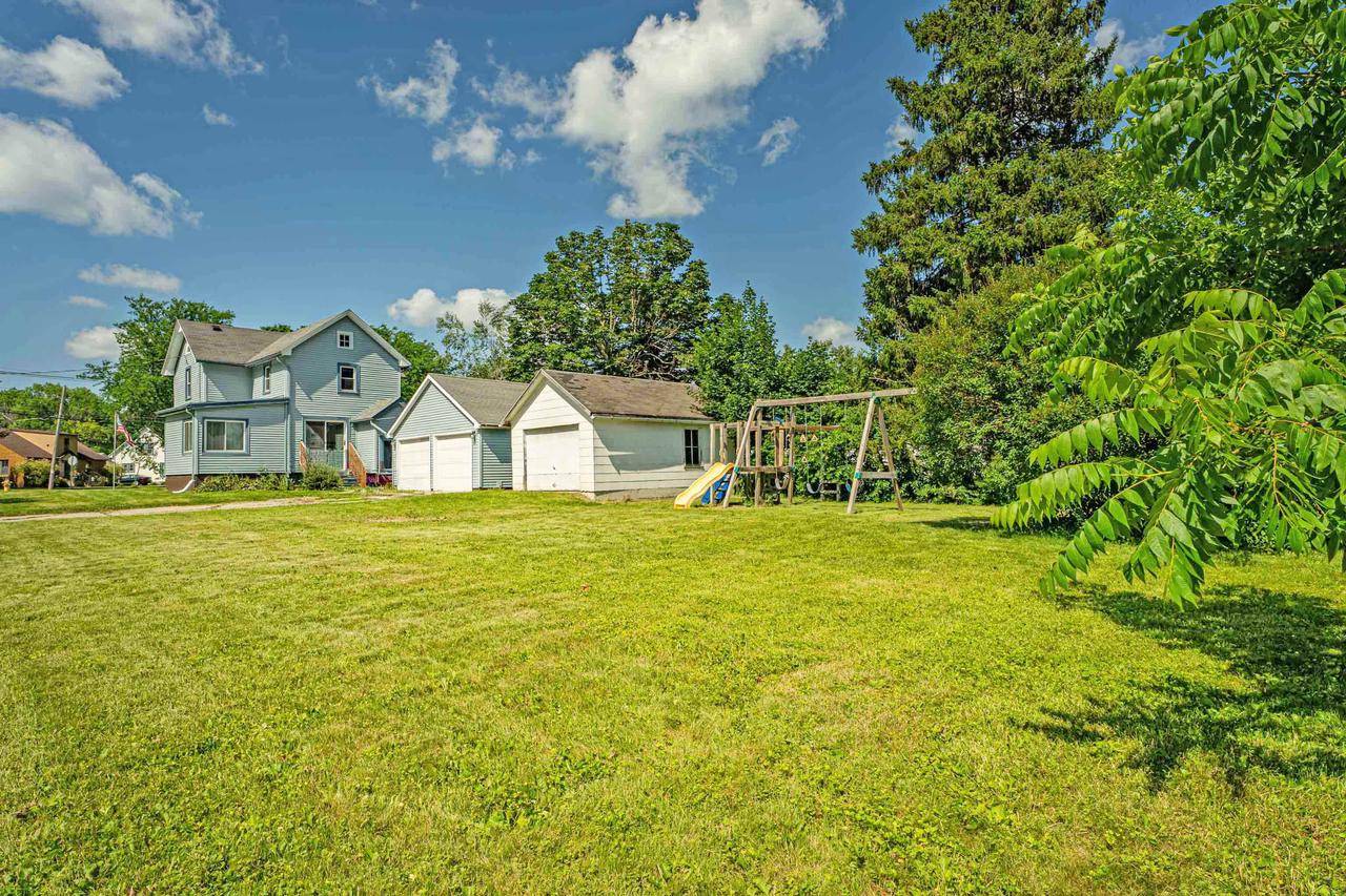 Columbus, WI 53925,491 FULLER Street