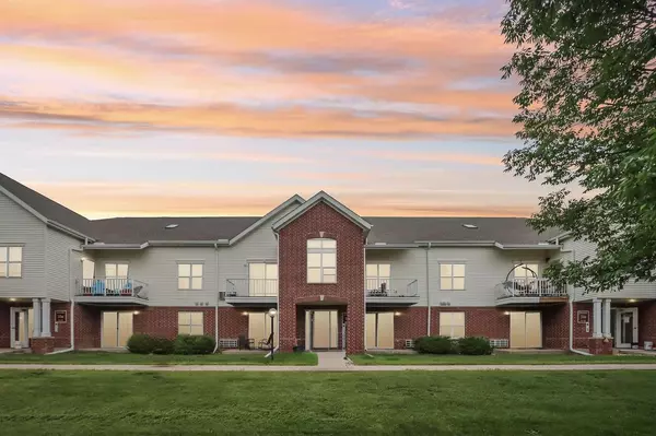 33A Grand Canyon Drive #110, Baraboo, WI 53913