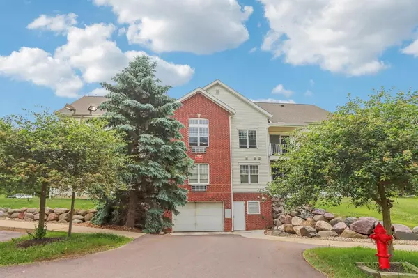 Baraboo, WI 53913,33A Grand Canyon Drive #110