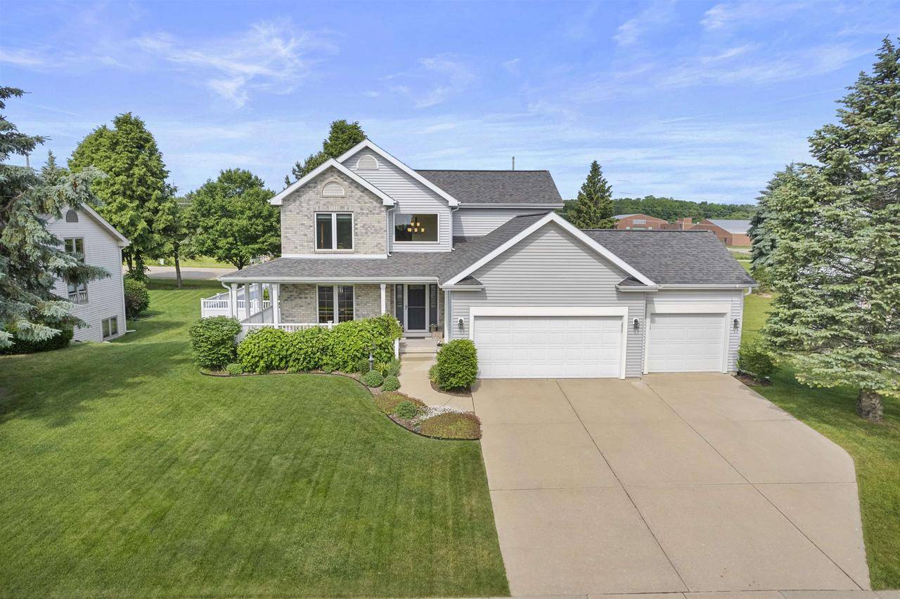 859 Fox Run Court, Oregon, WI 53575