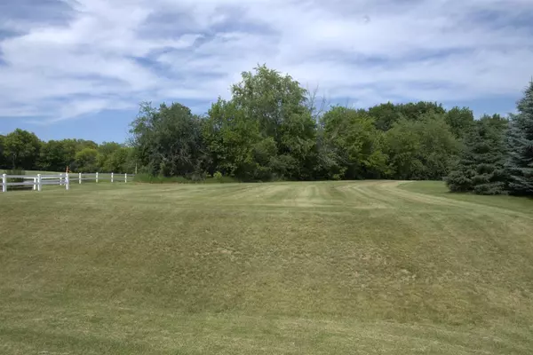 Sun Prairie, WI 53527,2288 Glen Oaks Circle