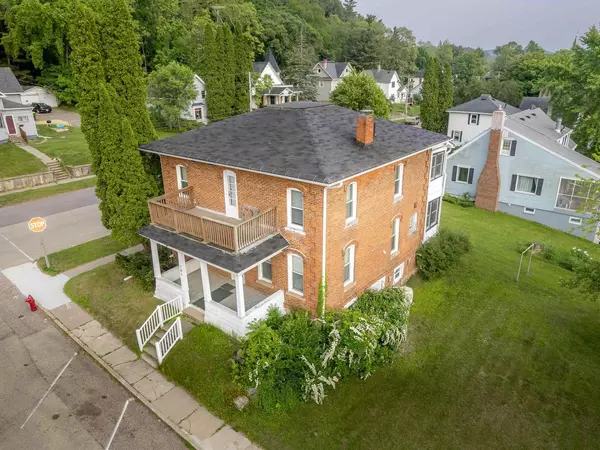 101 Washington Street, Wonewoc, WI 53968