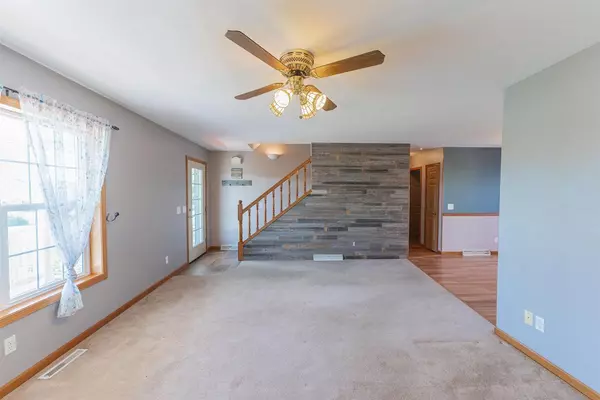 Elroy, WI 53929,30694 County Road W