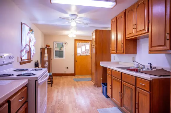 Mauston, WI 53948,318 Tremont Street