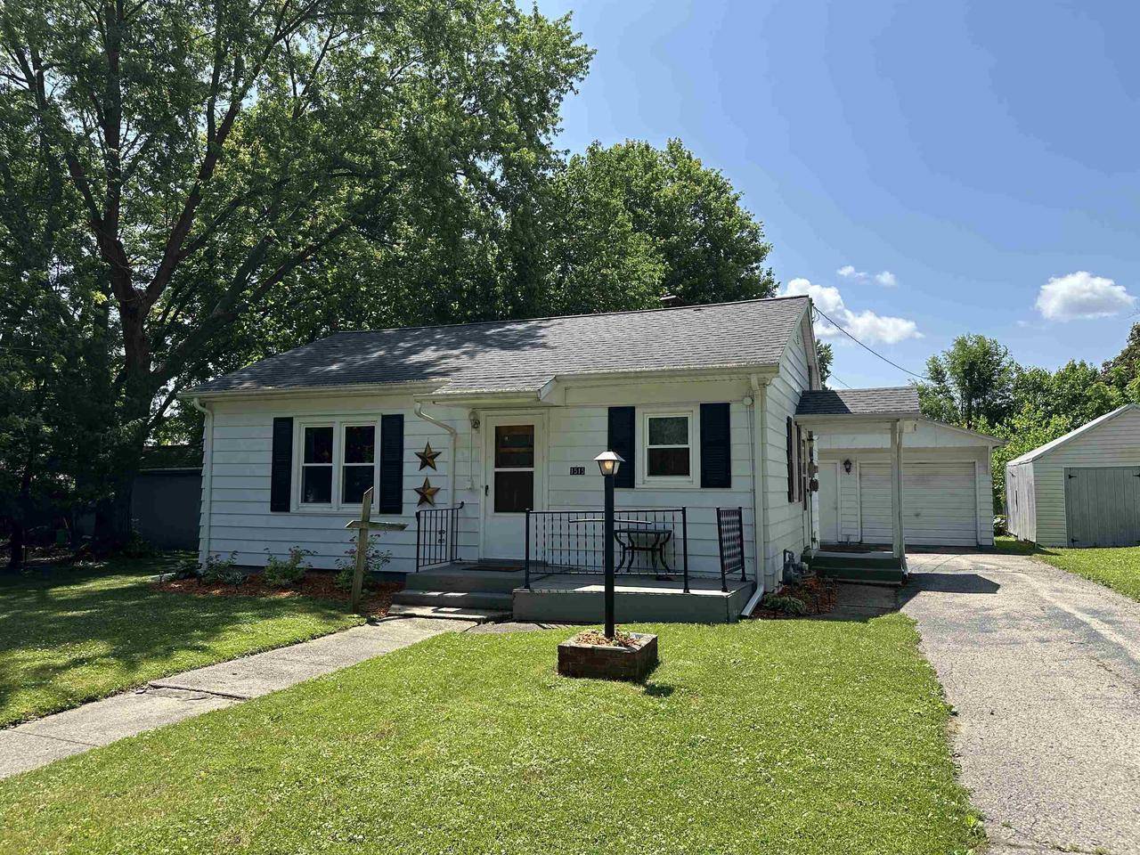 1515 Hamilton Avenue, Janesville, WI 53548