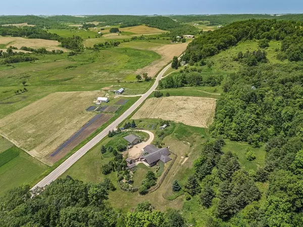 Elroy, WI 53929,30440 Cty Rd W