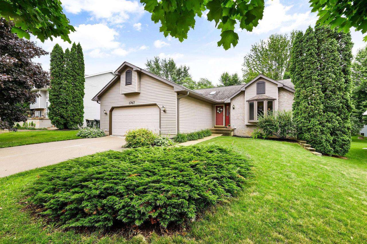 1747 Cornwall Circle, Sun Prairie, WI 53590
