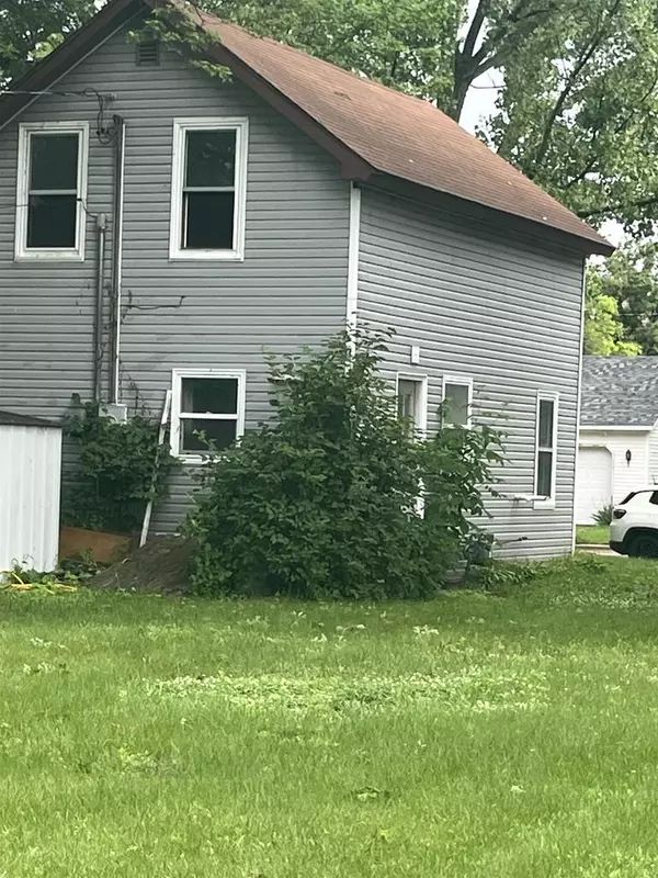 Nekoosa, WI 54457,107 N 5th Street