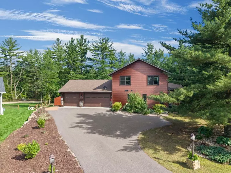 126 Sunset Circle, Wisconsin Dells, WI 53965