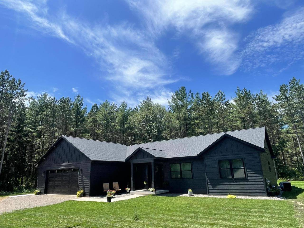N1143 County Road CH, Coloma, WI 54930