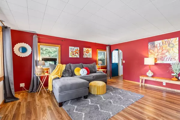 732 5th Street, Baraboo, WI 53913