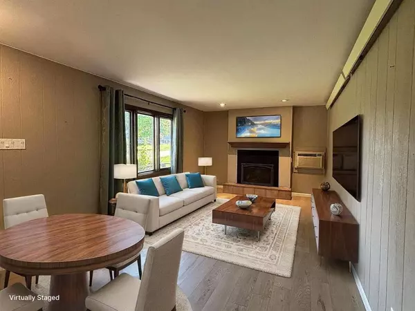 Twin Lakes, WI 53181,1616 Swallow Road