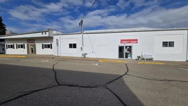 104 S Monroe Street,  Lancaster,  WI 53813