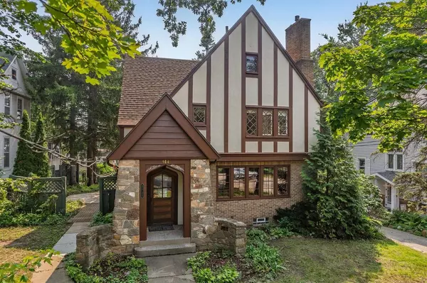 914 Ash Street, Baraboo, WI 53913