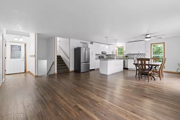 Baraboo, WI 53913,839 Walnut Street