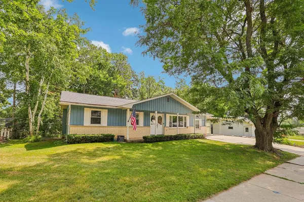 Baraboo, WI 53913,624 Hill Street