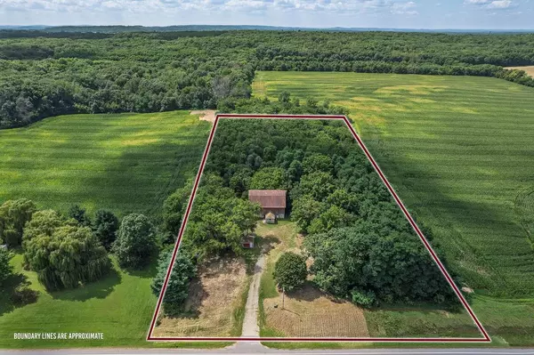 S3395 County Road A Road, Baraboo, WI 53913