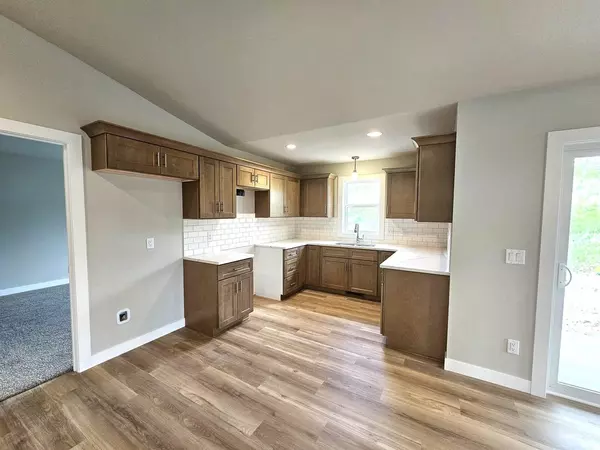 Ripon, WI 54971,520 Village Lane