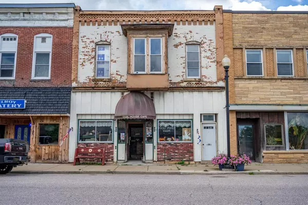 215 Main Street, Elroy, WI 53929