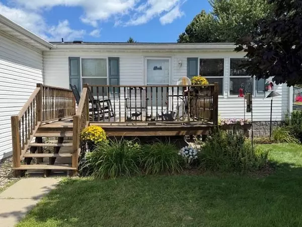 Reedsburg, WI 53959,2701 E Main Street #105