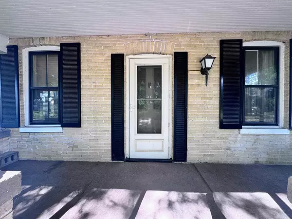 Portage, WI 53901,627 Prospect Avenue