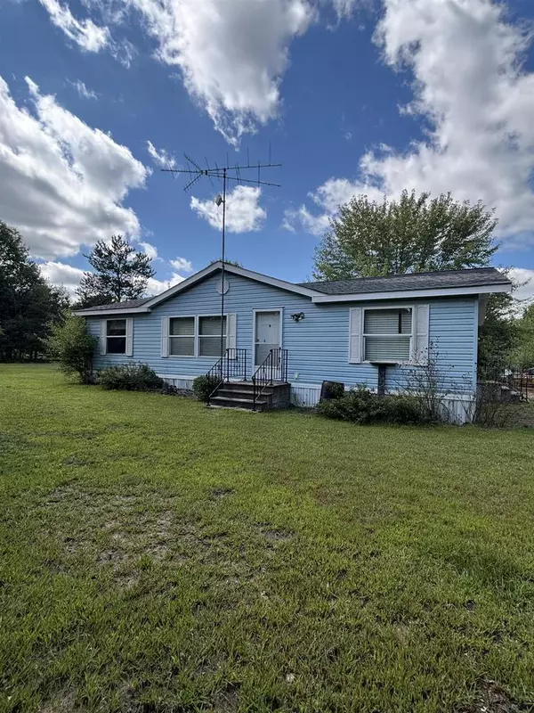 1629 Apache Avenue, Nekoosa, WI 54457