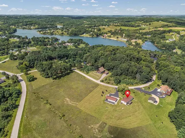 La Valle, WI 53941,S1162 Dutch Hollow Mound Court