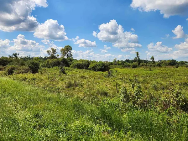 18 Ac Healy Road, Cambria, WI 53923