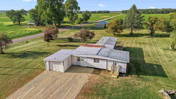 Oxford, WI 53952,W7694 Freedom Road