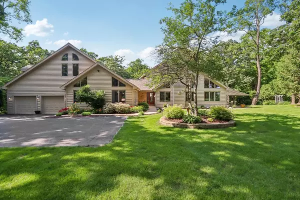 Oregon, WI 53575,2395 White Oak Trail