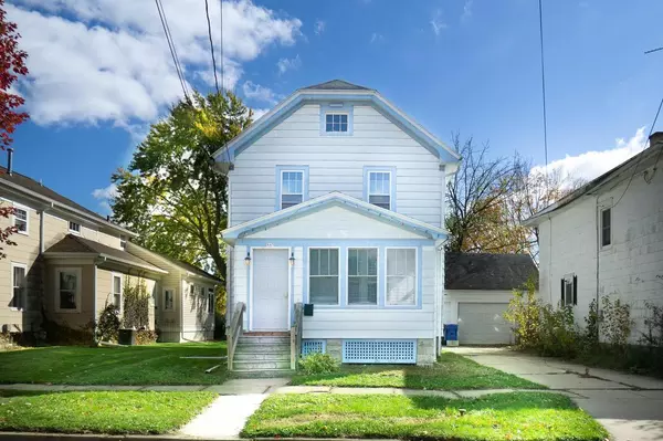 Columbus, WI 53925,445 S Birdsey Street