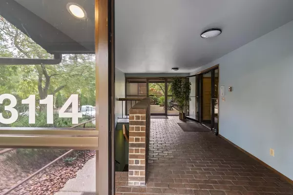 Middleton, WI 53562,3114 Creek View Drive #3