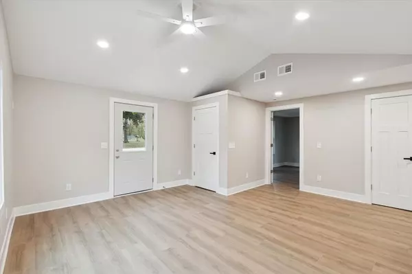 Afton, WI 53501,3716 W 5th Street