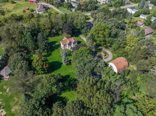 6820 N Bird Street,  Sun Prairie,  WI 53590