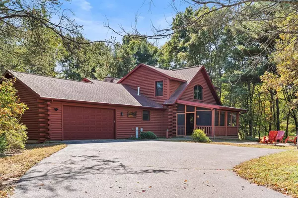 237 Oakbrook Drive, Wisconsin Dells, WI 53965