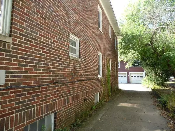 Beloit, WI 53511,738 Moore Street