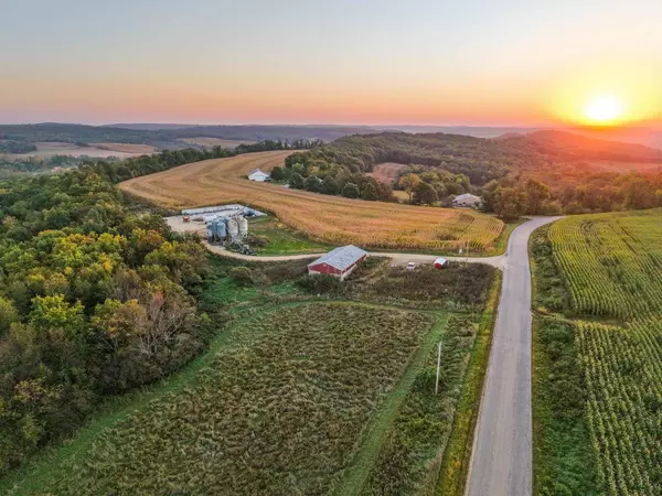 Kendall, WI 54638,29000 Monarch Ave Avenue