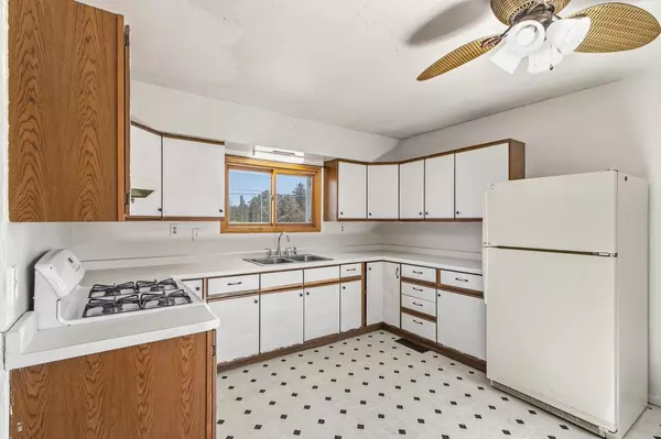 Montello, WI 53949,152 Central Avenue