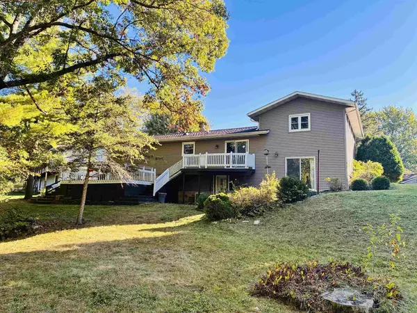 Verona, WI 53593,206 Thompson Street